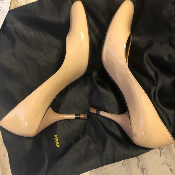 Fendi Tan Patent Leather Heels Sz 37 - Picture 5 of 8